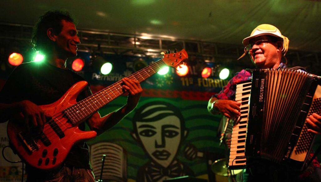 Combo Percussivo da Zona Norte e outros em Palmares