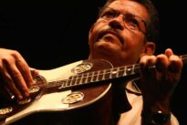 Reginaldo Violeiro e Canarinho de Floresta