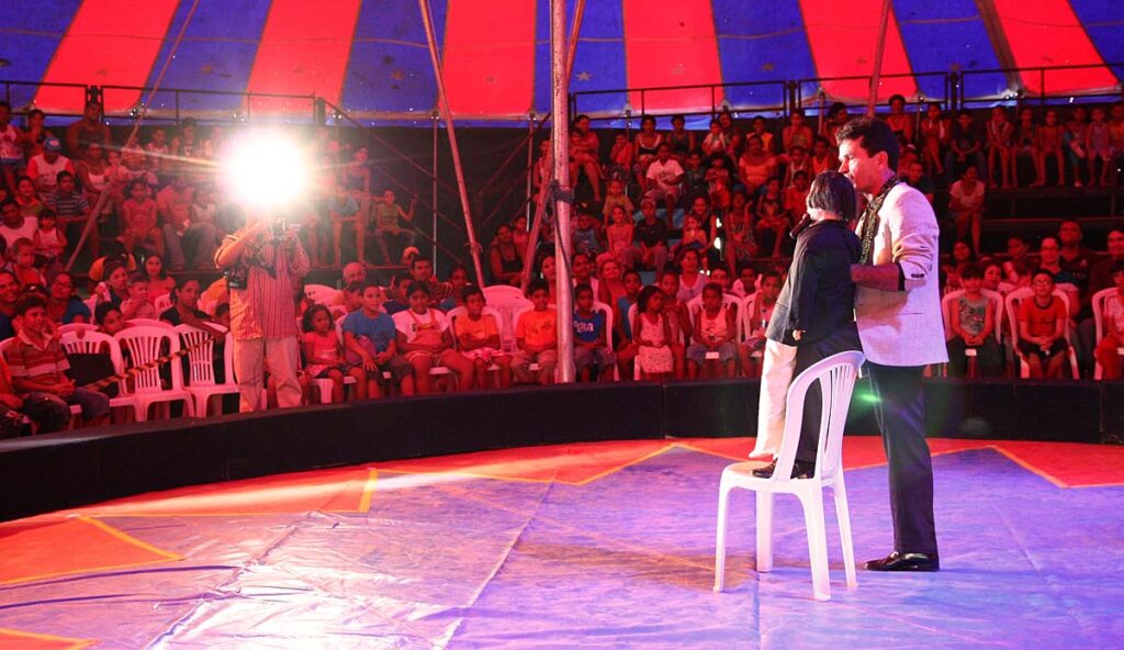 Circo Faz a Criança Sorrir