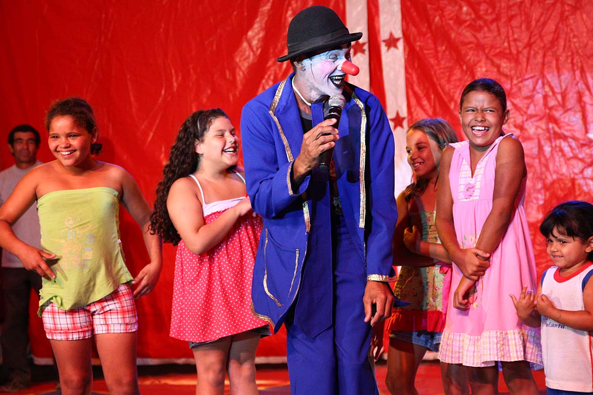 Circo Faz a Criança Sorrir