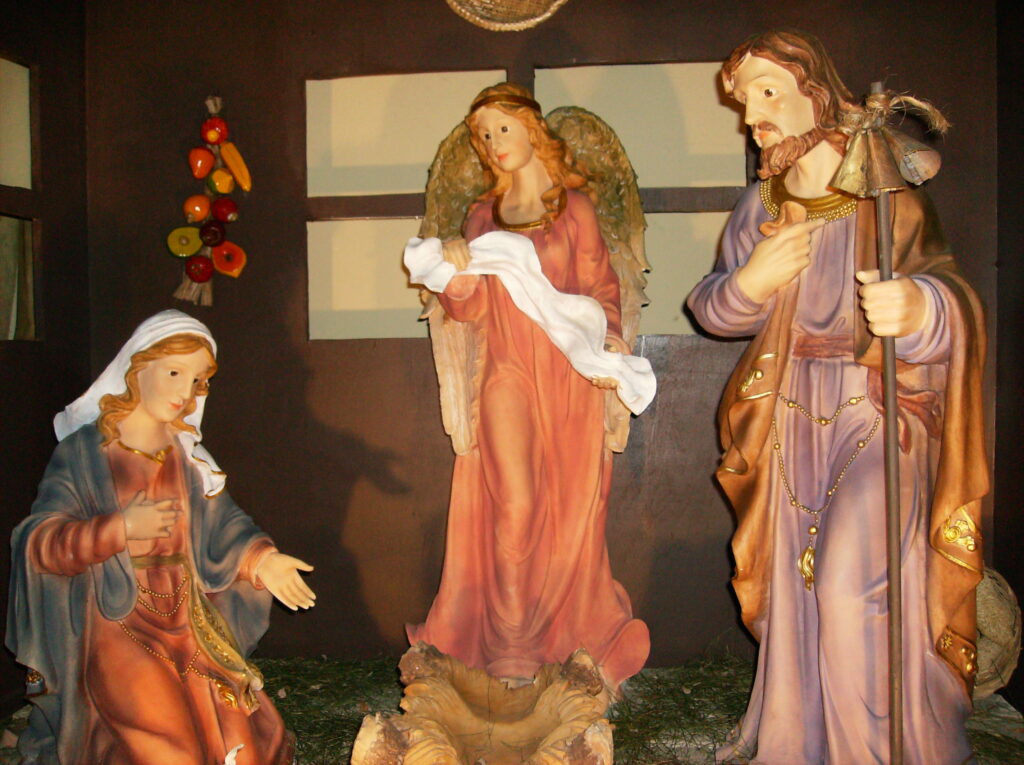 Paróquia da Harmonia inaugura novo presépio de Natal