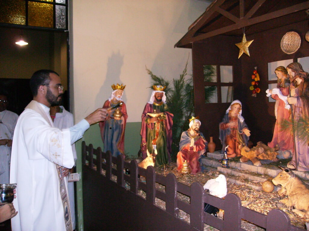 Paróquia da Harmonia inaugura novo presépio de Natal