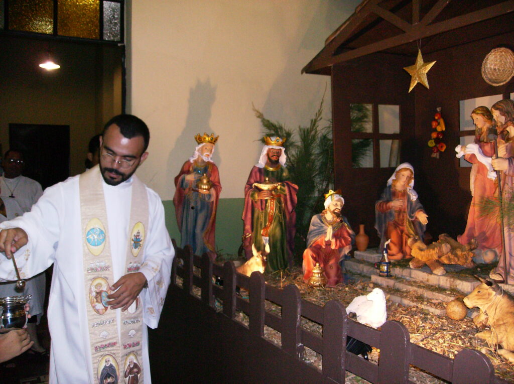 Paróquia da Harmonia inaugura novo presépio de Natal