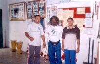 Mestre Paulomolla e Mestre Moa do catende e aluno pula-pula
