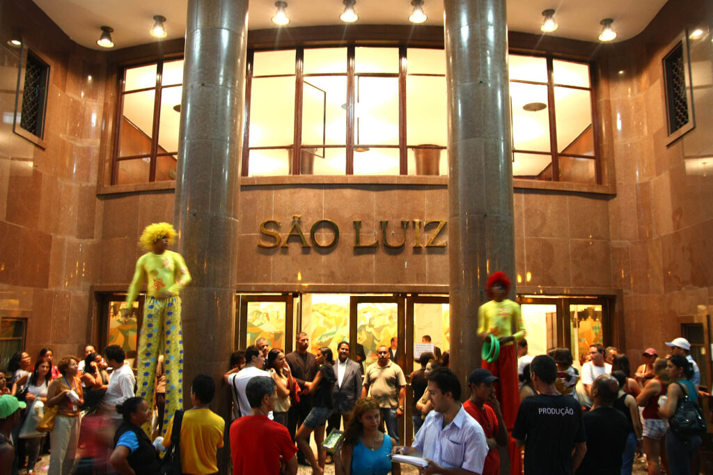 Cinema São Luiz reabre para o público