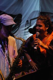 Adryana BB e Rio Maracatu - Carnaval 2010/RJ