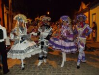 QUADRILHA JUNINA DE PAUDALHO-PE NA EMENDA SHOW