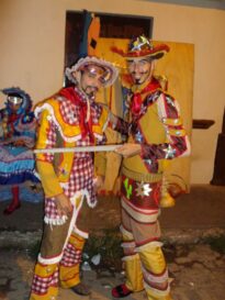 QUADRILHA JUNINA DE PAUDALHO-PE NA EMENDA SHOW