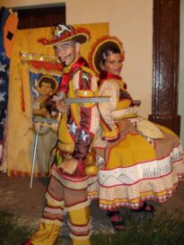 QUADRILHA JUNINA DE PAUDALHO-PE NA EMENDA SHOW