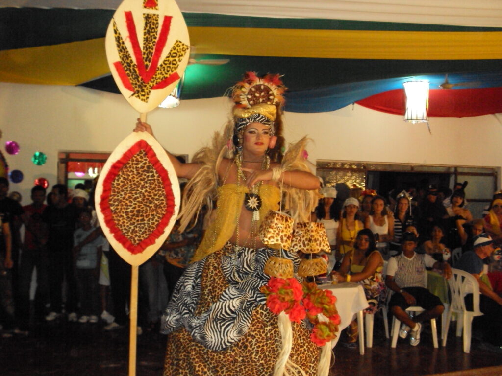 1 BAILE MUNICIPAL