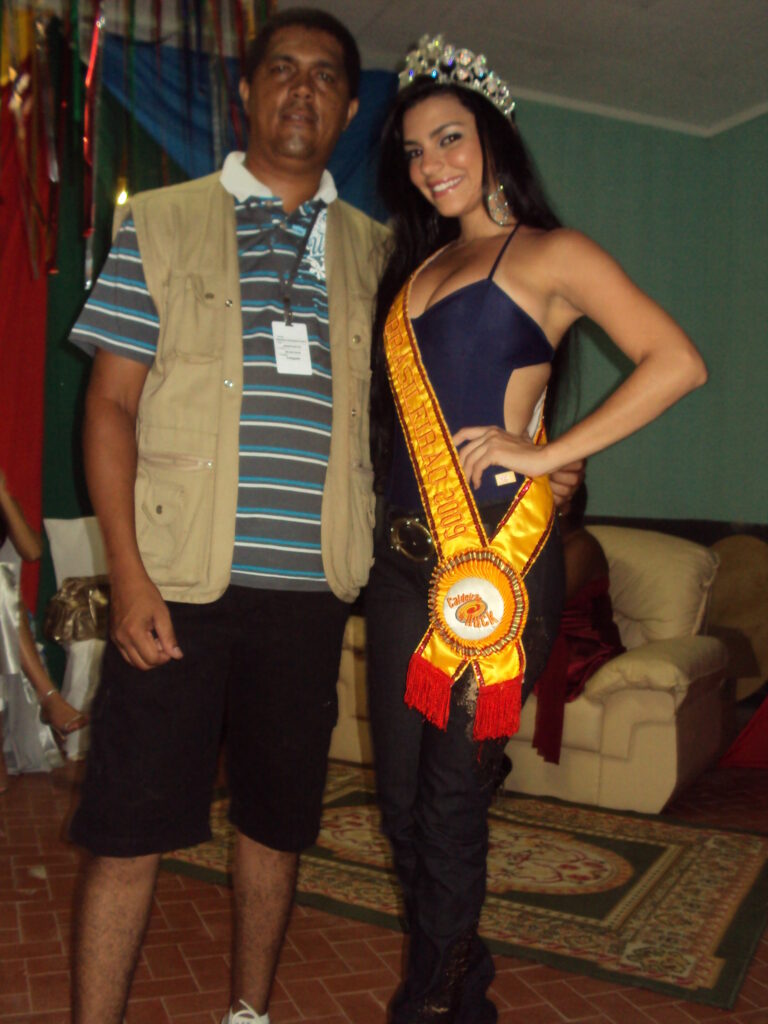 1 BAILE MUNICIPAL