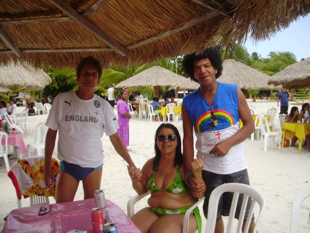 M.PAULINO COM LARISSA