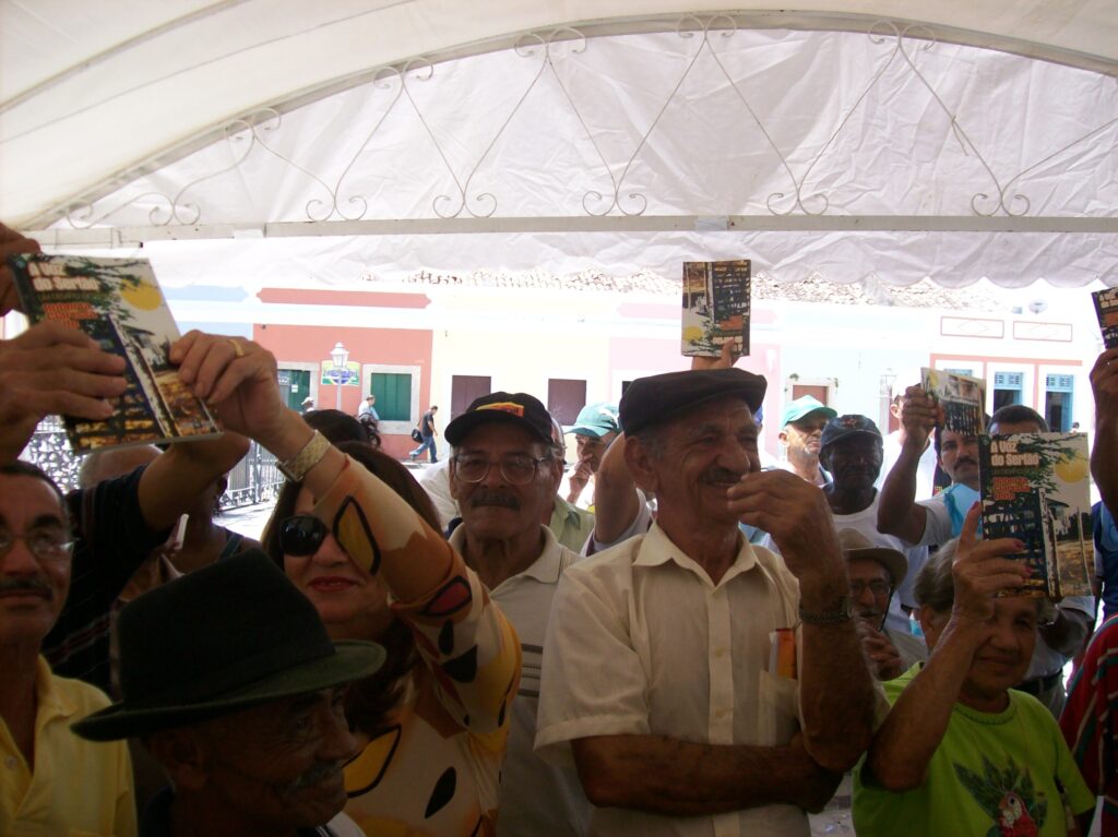 ouvintes do programa Voz do Sertão