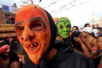 Papangus no Carnaval de rua de Bezerros, em 2010