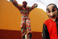 Papangus no Carnaval de rua de Bezerros, em 2010
