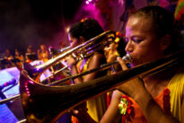 Show de Orquestra 100% Mulher em Itamaracá, no Carnaval 2010