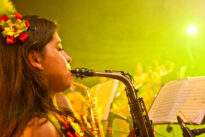 Show de Orquestra 100% Mulher em Itamaracá, no Carnaval 2010