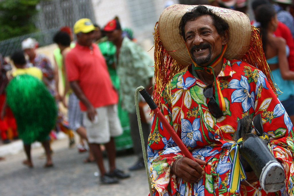 Encontro de maracatus em Nazaré da Mata, no Carnaval 2010