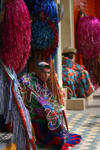 Encontro de maracatus em Nazaré da Mata, no Carnaval 2010