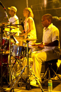 Show de Orquestra Raízes Pernambucanas, em Itamaracá