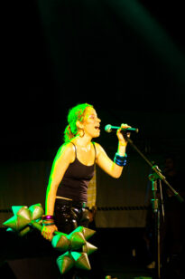 Carnaval 2010 - Karina Buhr em Goiana