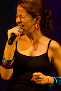 Carnaval 2010 - Karina Buhr em Goiana