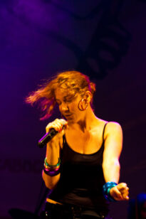 Carnaval 2010 - Karina Buhr em Goiana