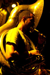 Show da Orquestra Contemporânea de Olinda em Itamaracá