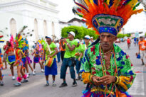 Encontro de Caboclinhos em Goiana, no Carnaval 2010