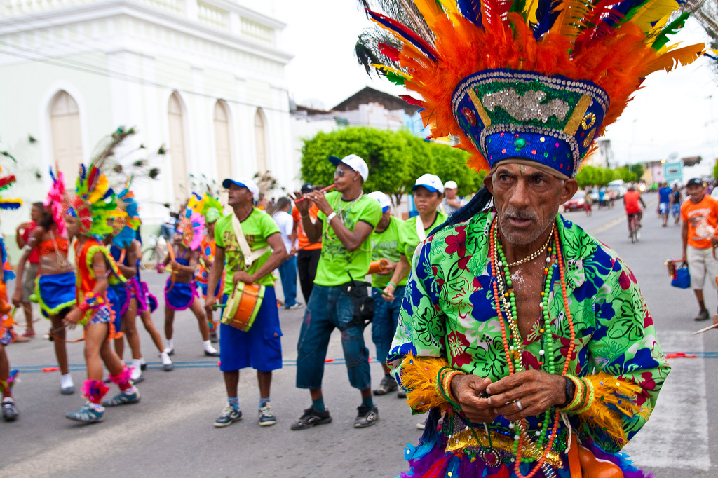 Encontro de Caboclinhos em Goiana, no Carnaval 2010