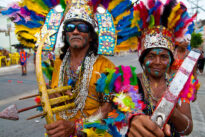 Encontro de Caboclinhos em Goiana, no Carnaval 2010