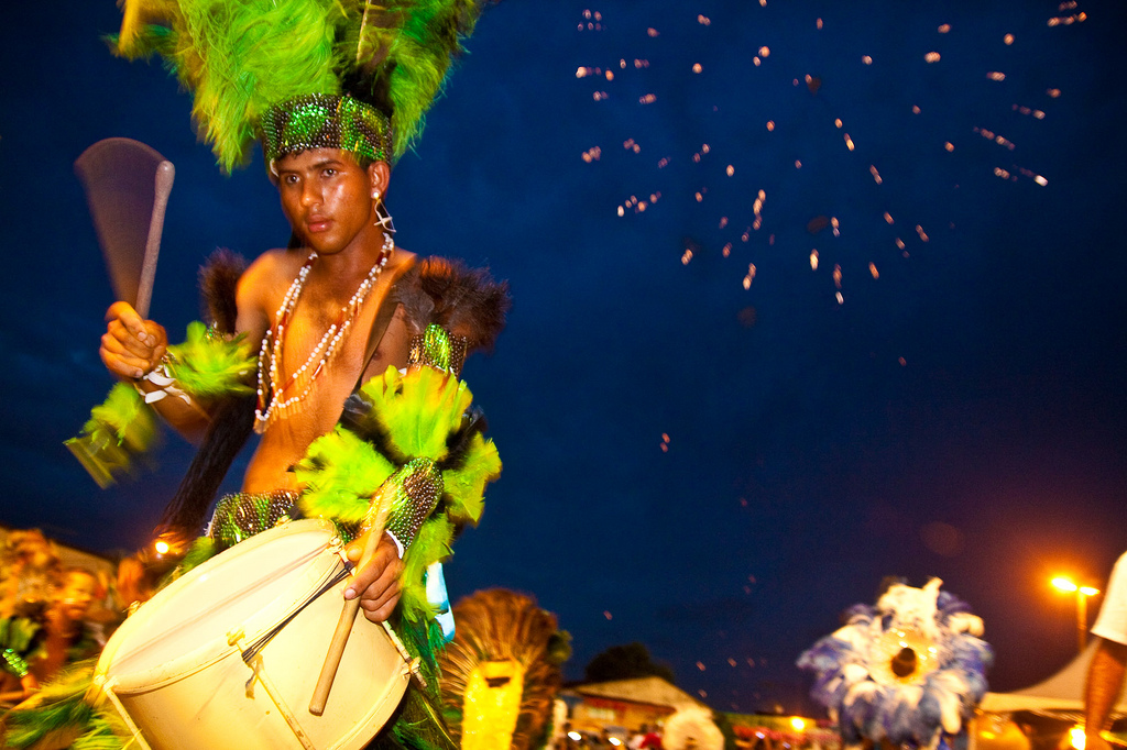 Encontro de Caboclinhos em Goiana, no Carnaval 2010