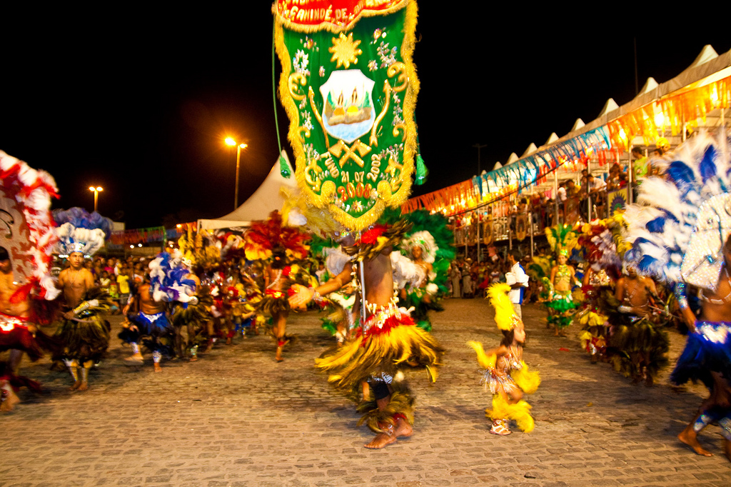 Encontro de Caboclinhos em Goiana, no Carnaval 2010
