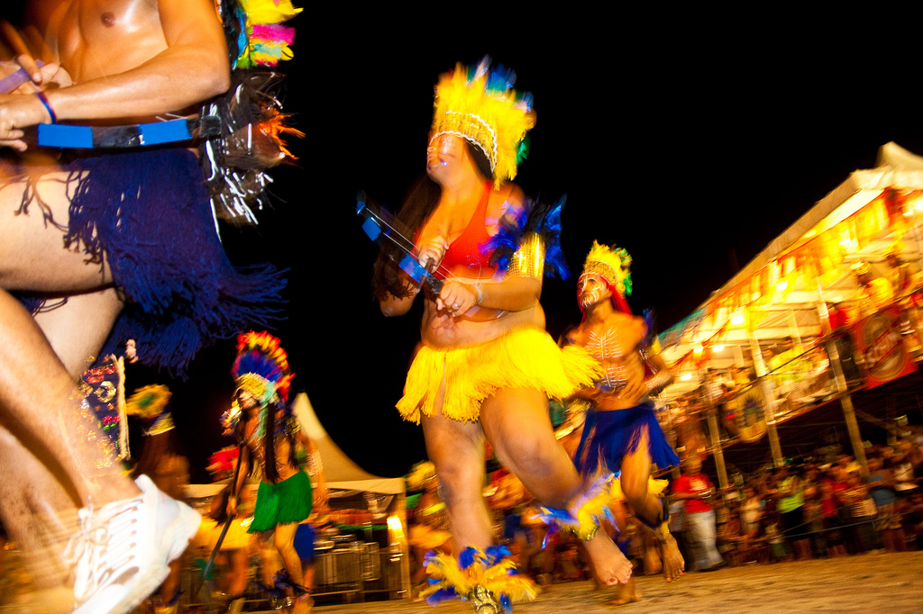 Encontro de Caboclinhos em Goiana, no Carnaval 2010