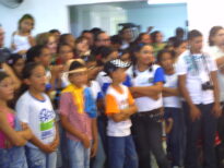 PRESENÇA DE JOVENS DA COMUNIDADE N INAUGURAÇ