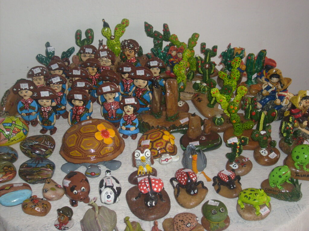 ARTESANATOS PRODUZIDOS PELO PONTO DE CULTURA ARTES DO CANGAÇO