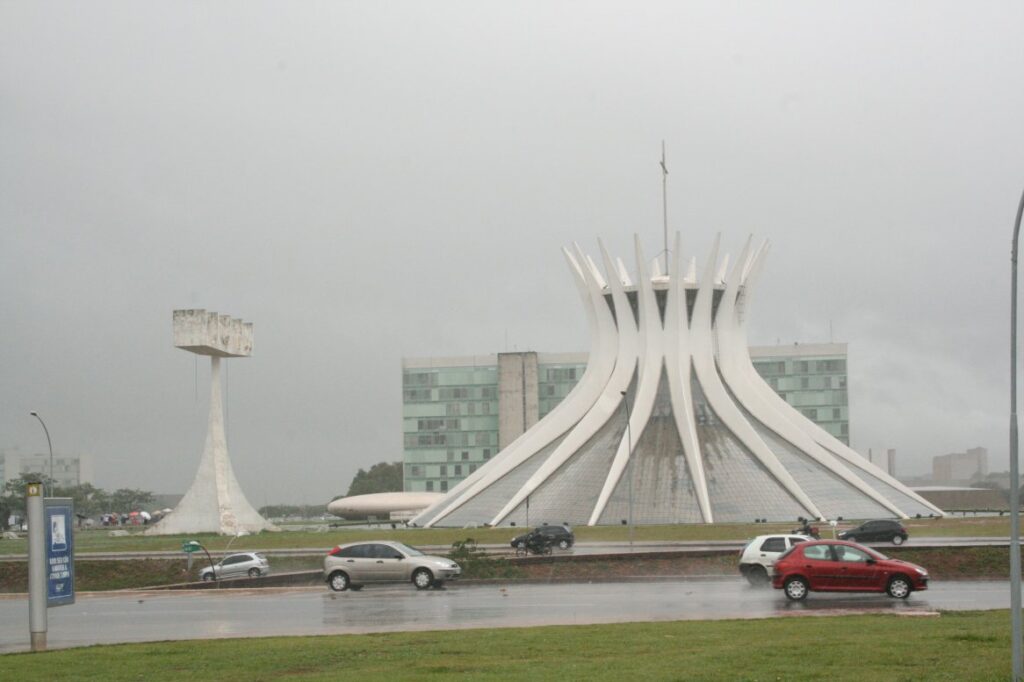 A Catedral é a paisagem de quem frequenta o Museu da República