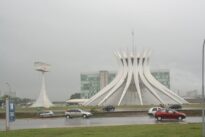 A Catedral é a paisagem de quem frequenta o Museu da República