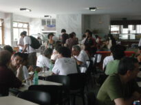 No refeitório, a boa comida incentiva a boa conversa e as articulações entre os cineclubistas
