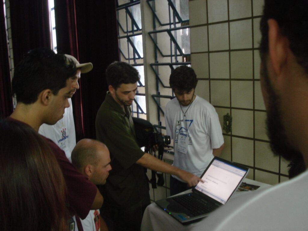Pedro Jatobá apresentou ao GT de Comunicação da 27ª Jornada Nacional de Cineclubes o portal Iteia. A propostar é ativar e promover o cineclubismo no espaço da web