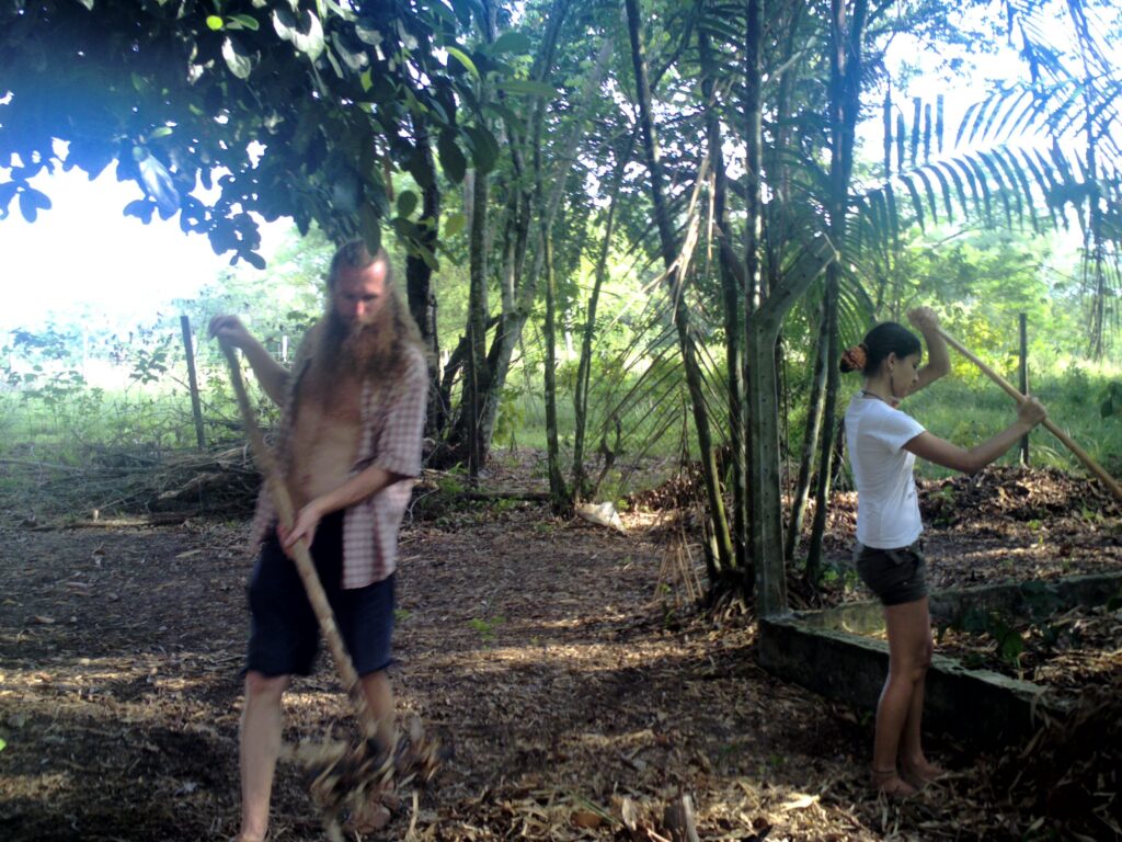 Luís(permacultor) e Bianca/Engenharia de Pesca