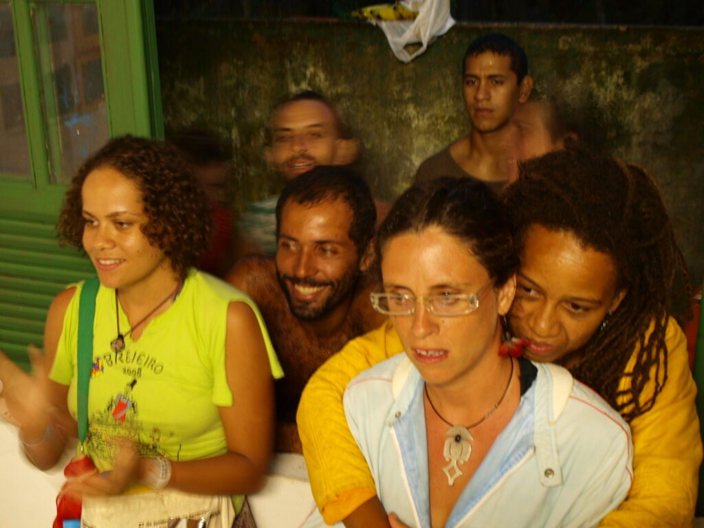 Podemos restabelecer o acesso à memória celular num plano da consciência onde o passado, o presente e o futuro existem num estado de simultaneidade temporal