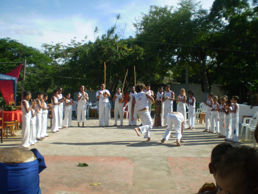 Apresentação inaugural da Capoeira