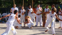 Apresentação inaugural da Capoeira