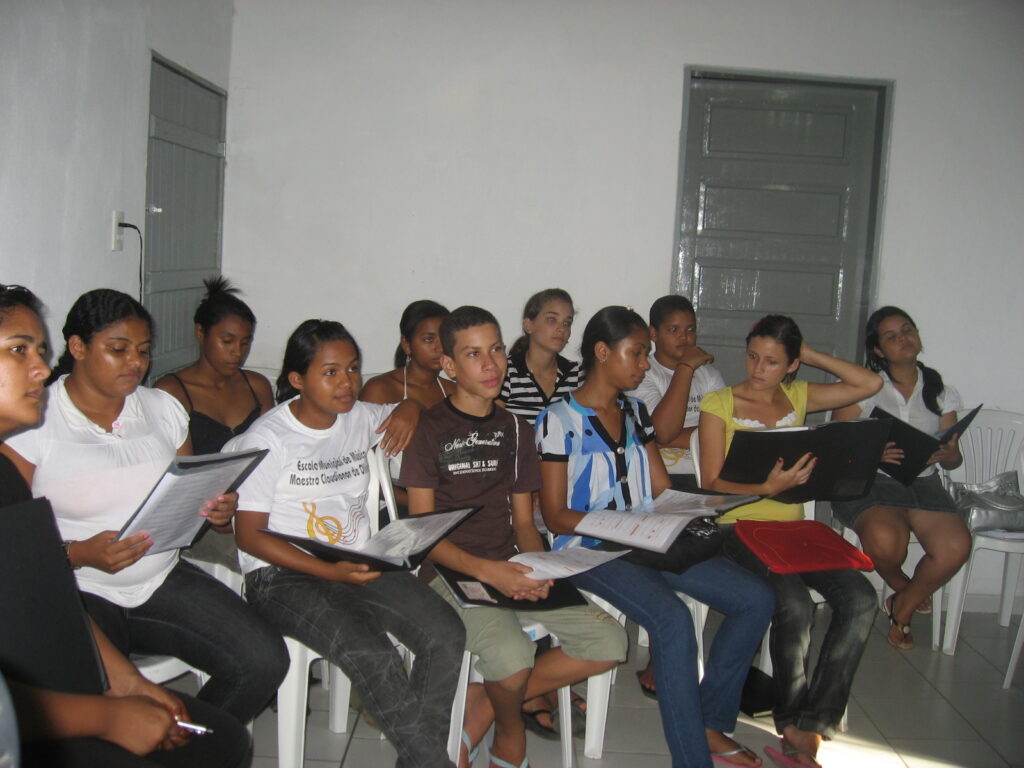 AULAS DE CANTO CORAL