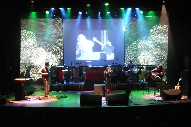 MPB no palco do Teatro do CIEE
