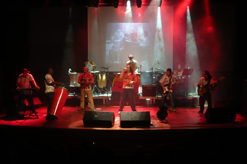 MPB no palco do Teatro do CIEE