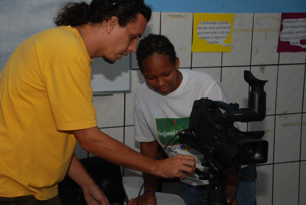 Momentos das oficinas de video do Ponto de Cultura