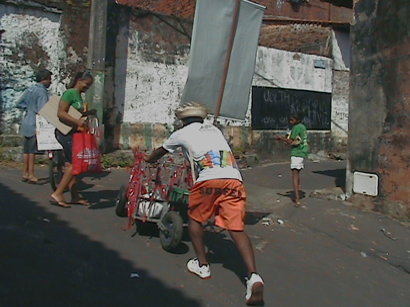 ATIVIDADE VOLUNTARIA DO PONTO DE CULTURA "TAMBORES DA ILHA"