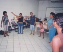 Projeto Realizado - Oficinas de Resgate das Indumentárias, em Porto Velho / RO, 2004.